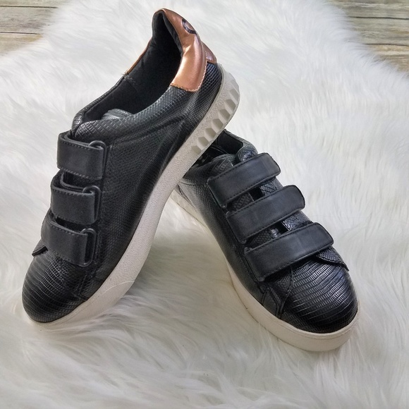 CIRCUS by SAM EDELMAN Black Velcro Chase Shoe - Picture 6 of 8